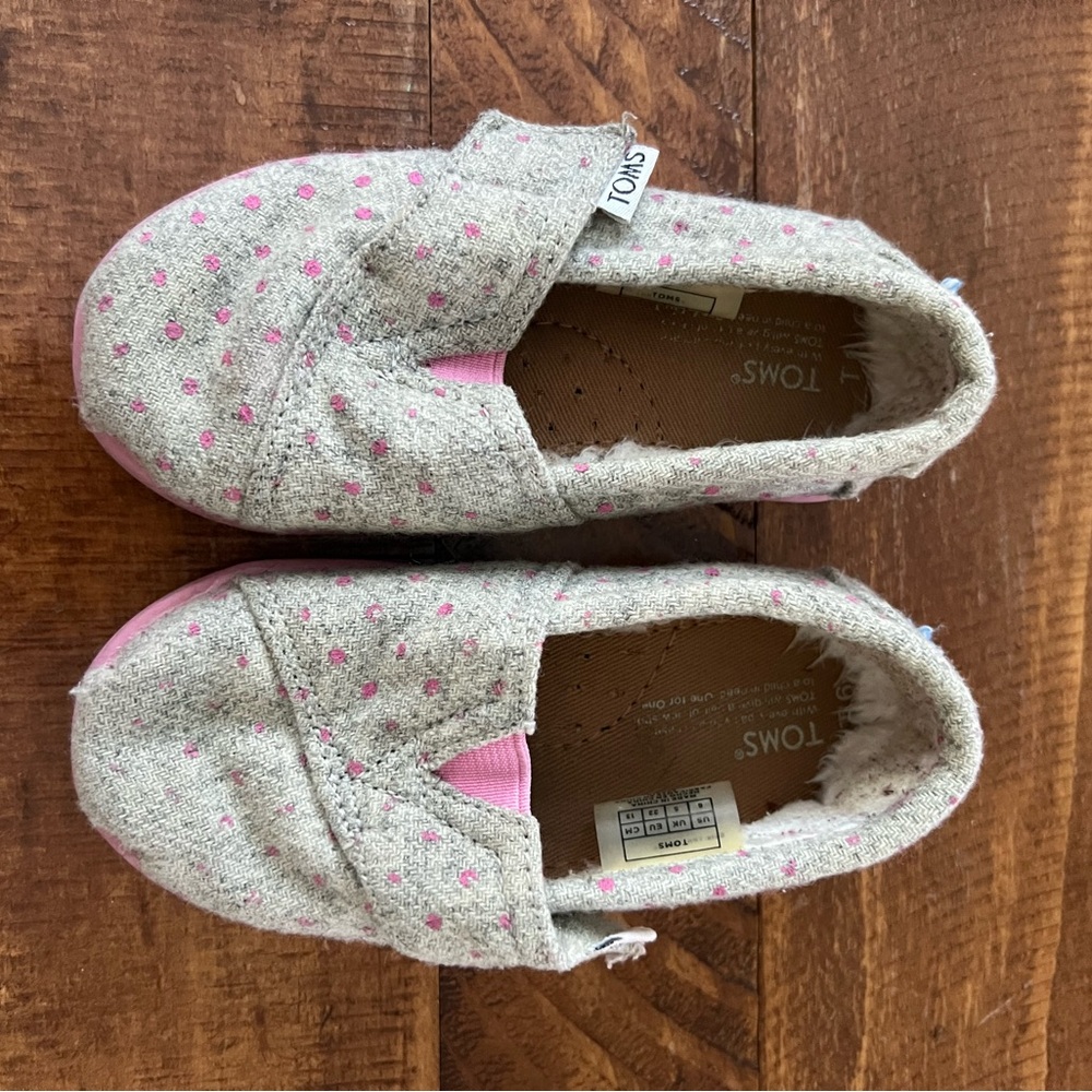 TOMS Kids' Light Gray and Pink Polka Dot Slip On Shoes